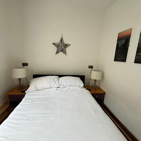 Flat 2, Ty Newydd Apartment บาร์มัธ ภายนอก รูปภาพ