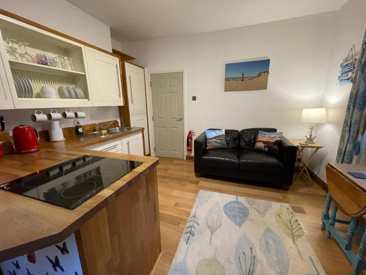 Flat 2, Ty Newydd Apartment บาร์มัธ ภายนอก รูปภาพ